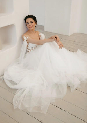 Sexy Off Shoulder Ivory Lace Tulle Wedding Dress